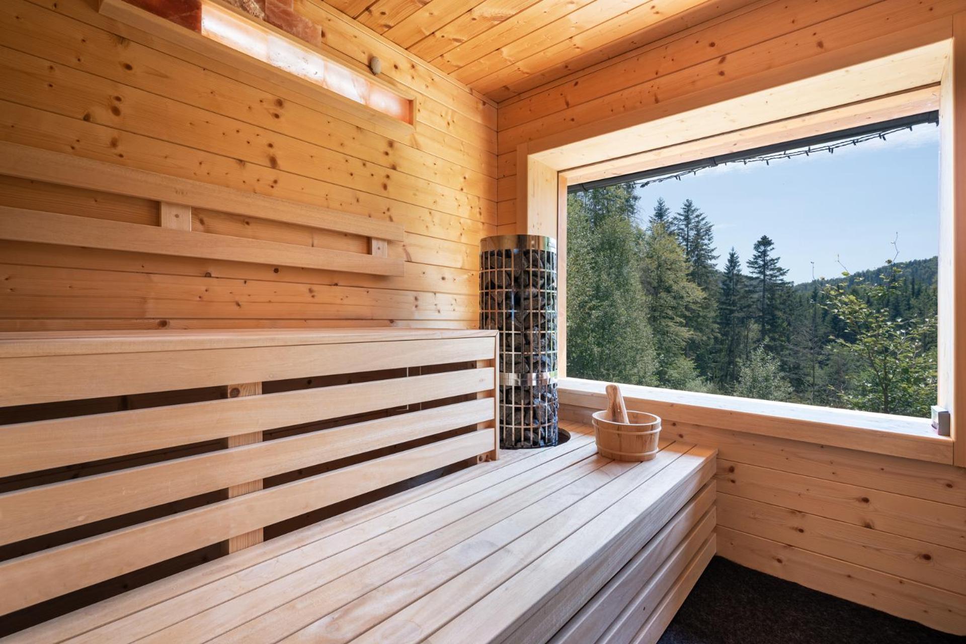 Piros - Sauna - Jacuzzi - Beautiful Scenery - Kids Playground - In The Forest *