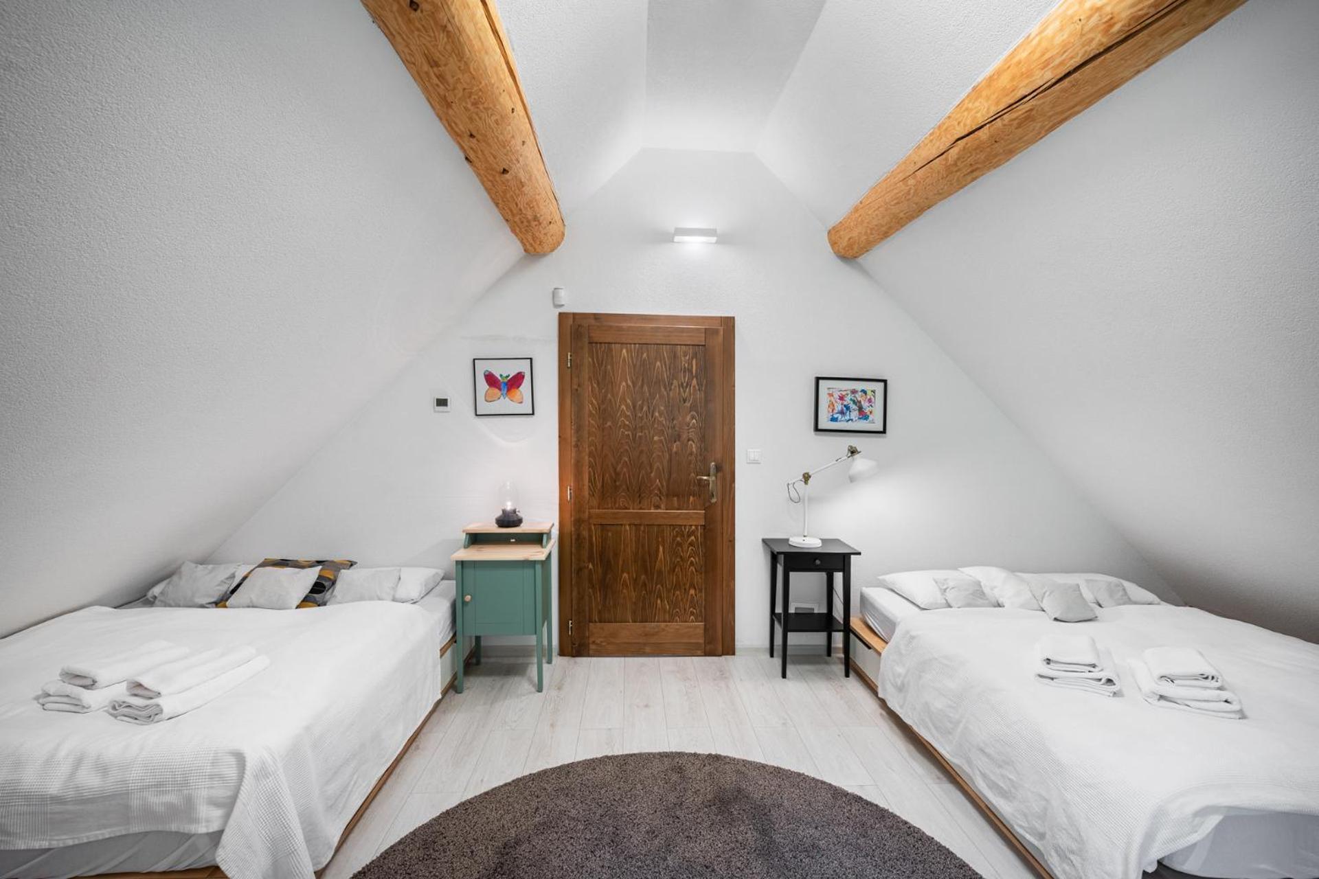 Chalet Piros - Sauna - Jacuzzi - Beautiful Scenery - Kids Playground - In The Forest *