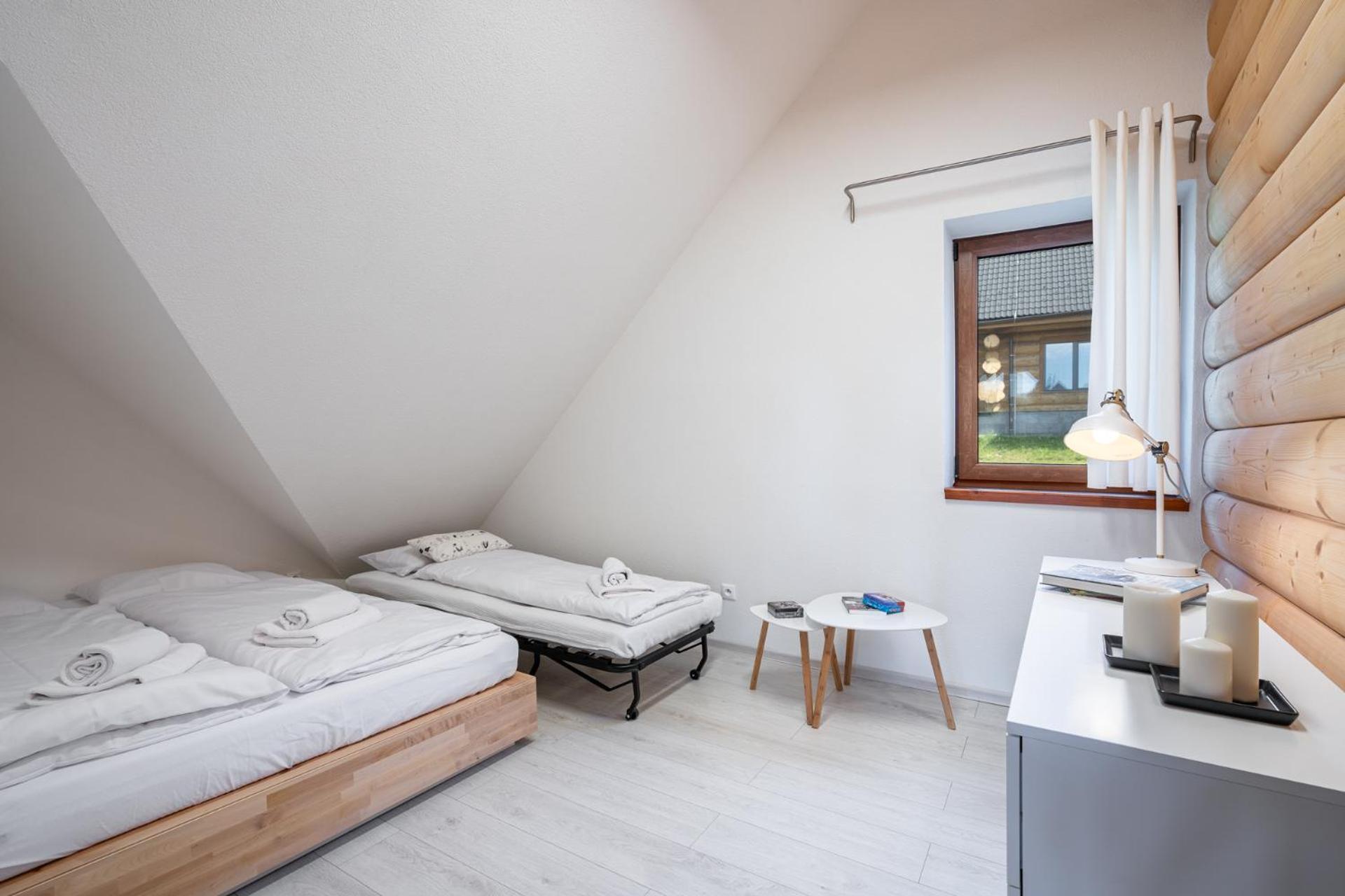 Piros - Sauna - Jacuzzi - Beautiful Scenery - Kids Playground - In The Forest Chalet *