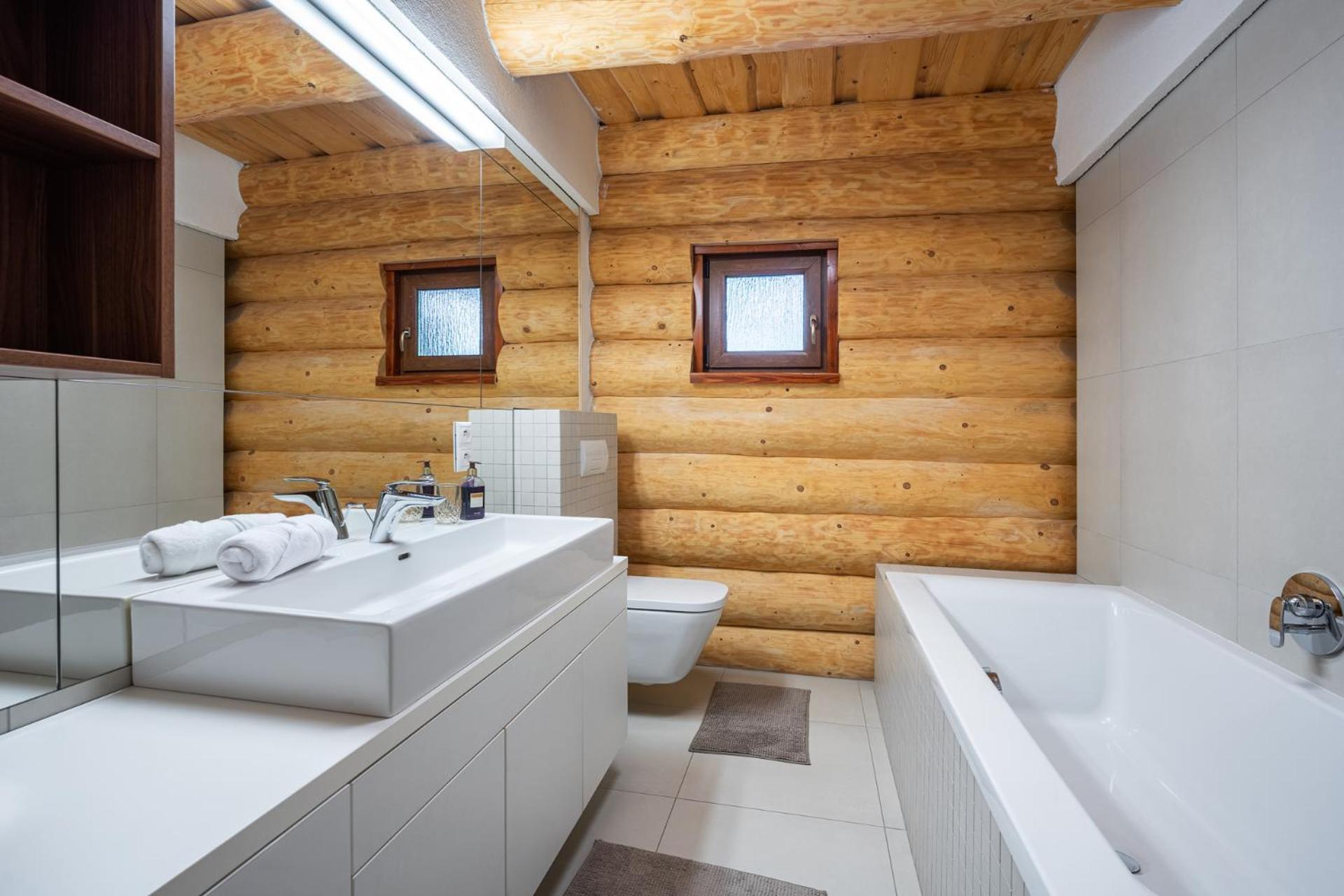 Piros - Sauna - Jacuzzi - Beautiful Scenery - Kids Playground - In The Forest Chalet Tale