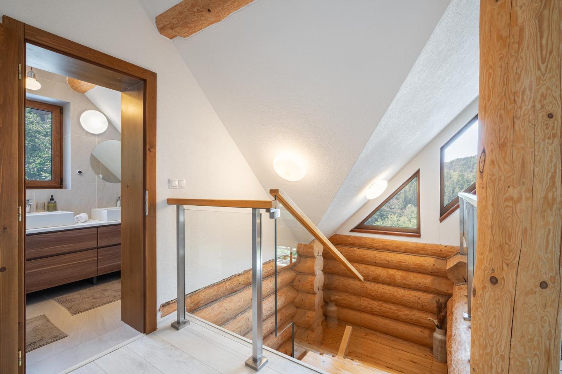 Chalet Piros - Sauna - Jacuzzi - Beautiful Scenery - Kids Playground - In The Forest Tale